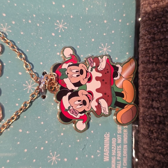 DISNEY CHILD'S CHRISTMAS HOLIDAY NECKLACE AND EARRINGS SET MICKEY & MINNIE MOUSE - Picture 3 of 6
